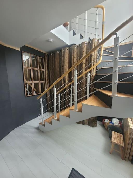 Frida'S House Apartment Bievres Екстериор снимка